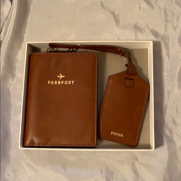 fossil luggage